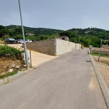 Ulica Dvori Narca 12 Apartment 4+2 Per. 바슈카 외부 사진