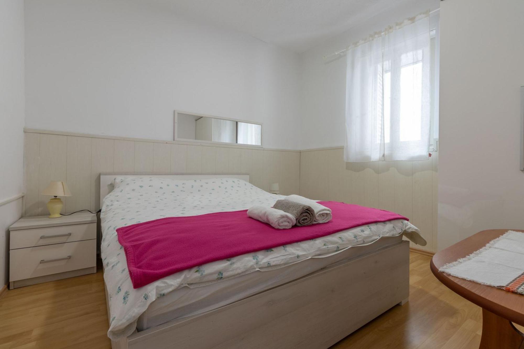 Ulica Dvori Narca 12 Apartment 4+2 Per. 바슈카 외부 사진