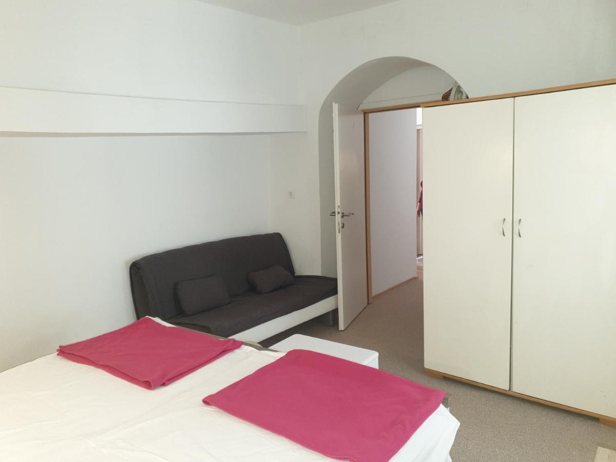 Ulica Dvori Narca 12 Apartment 4+2 Per. 바슈카 외부 사진
